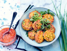 Kesäkurpitsa- ja parmesaanifritterit